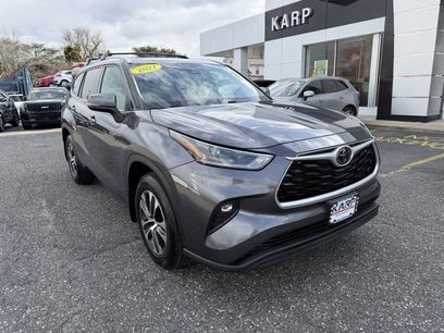 Used 2021 Toyota Highlander XLE