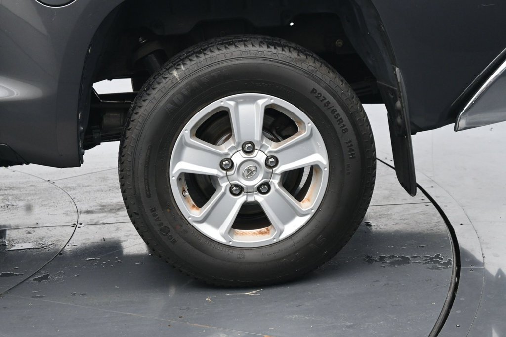 Used 2014 Toyota Tundra SR5 w/ SR5 Upgrade Package AWD/4WD image 13