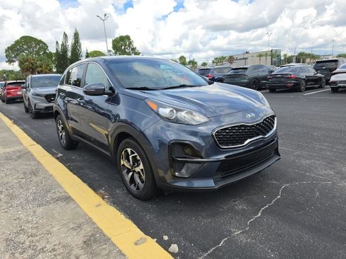 Used 2020 Kia Sportage LX w/ LX Popular Package FWD image 2