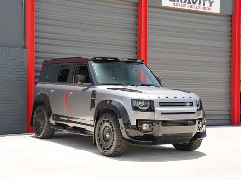 Used 2023 Land Rover Defender 110 X-Dynamic SE AWD/4WD image 3