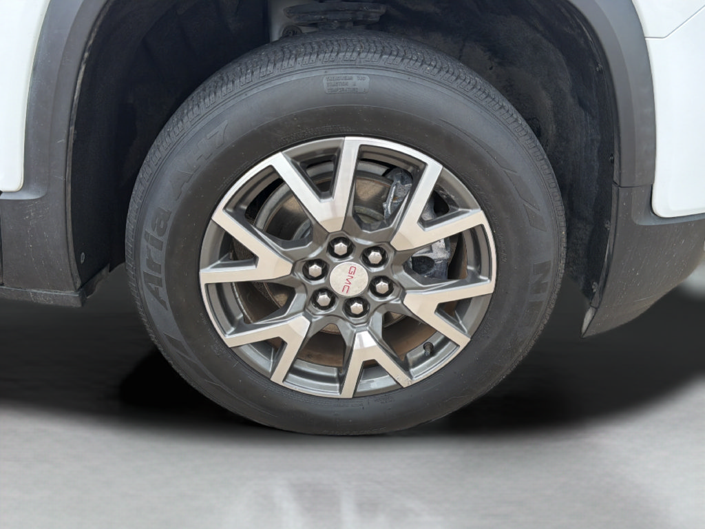 Used 2022 GMC Acadia SLE w/ Driver Convenience Package FWD image 28