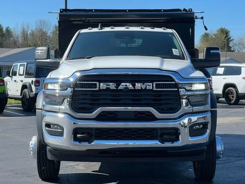 New 2026 RAM 5500 4x4 Regular Cab image 49