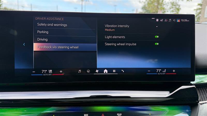 Used 2026 BMW 550e xDrive w/ Executive Package AWD/4WD image 35