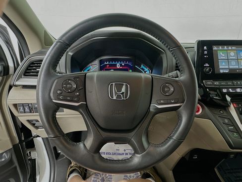 Used 2023 Honda Odyssey EX-L image 11
