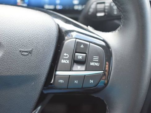 Used 2023 Ford Escape Platinum AWD/4WD image 24