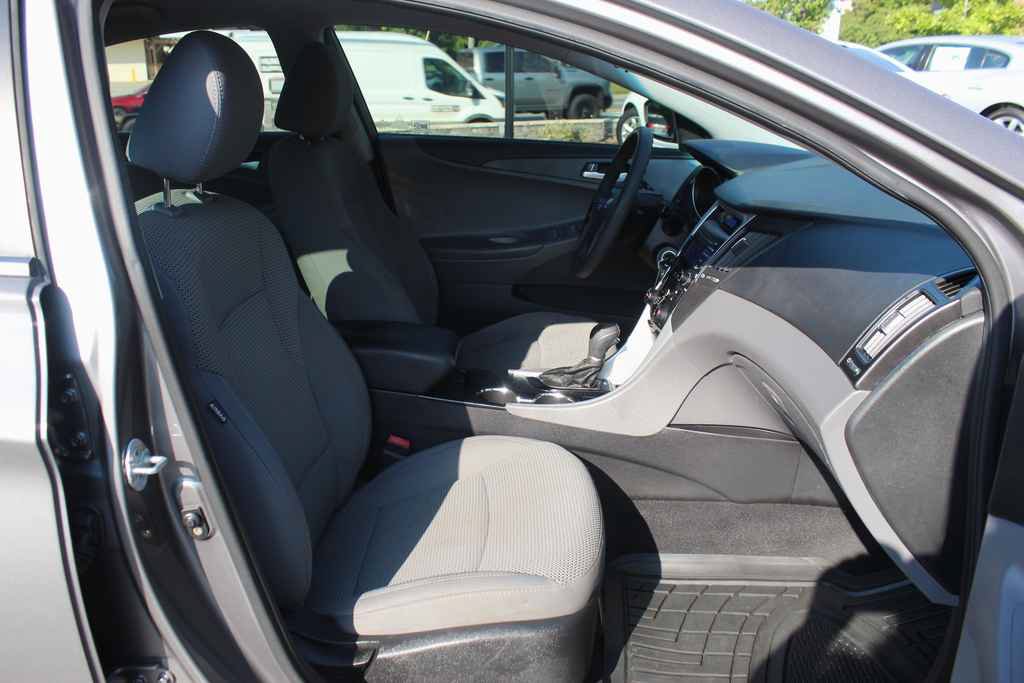 Used 2012 Hyundai Sonata GLS FWD image 26