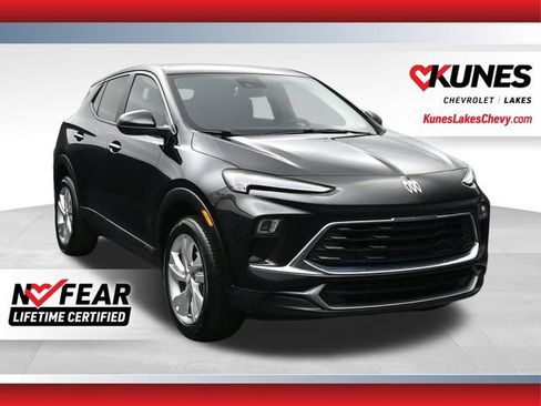 Used 2025 Buick Encore GX Preferred AWD/4WD image 1