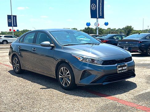 Used 2024 Kia Forte LXS FWD image 10
