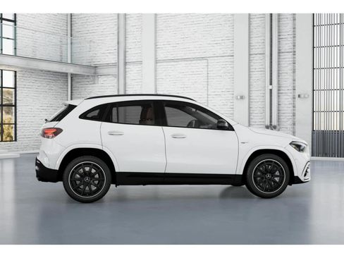 New 2025 Mercedes-Benz GLA 35 AMG 4MATIC image 16