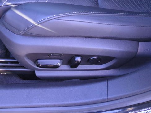 Used 2022 Lexus ES 300h Ultra Luxury image 18