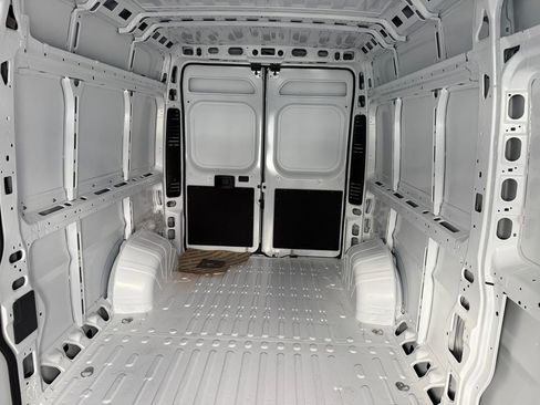 New 2026 RAM ProMaster 2500 w/ Convenience Group image 30