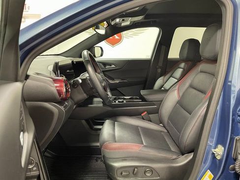 Used 2025 Chevrolet Equinox RS w/ Convenience Package III AWD/4WD image 11