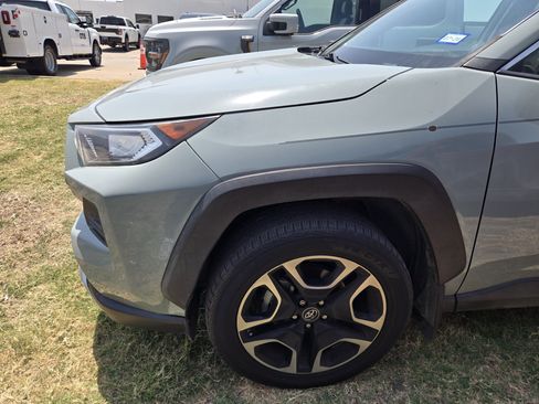 Used 2019 Toyota RAV4 Adventure AWD/4WD image 8