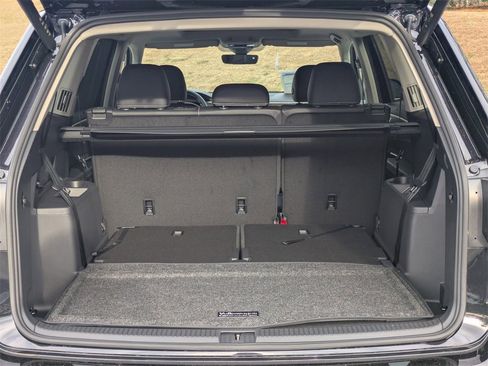 New 2026 Volkswagen Atlas SE image 13