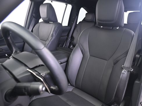Used 2026 Lexus LX 700h Luxury AWD/4WD image 31