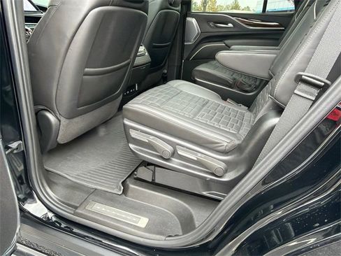 Certified 2024 Cadillac Escalade Sport Platinum w/ LPO, ONYX Package image 21