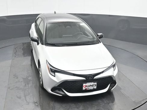 Used 2023 Toyota Corolla SE w/ SE Premium Package image 38