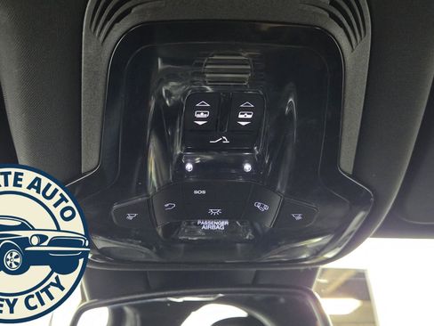 Used 2022 Alfa Romeo Giulia Ti image 18