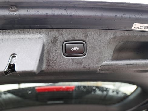 Used 2025 Hyundai Palisade SEL FWD image 18
