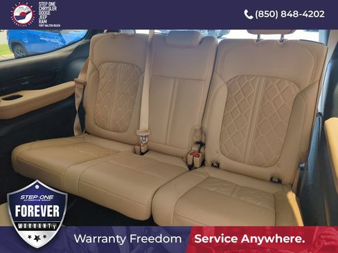 Used 2023 Jeep Grand Wagoneer Series III AWD/4WD image 31