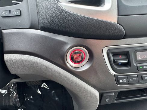 Used 2019 Honda Ridgeline RTL image 12