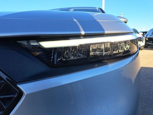 Used 2024 Honda Accord EX image 10