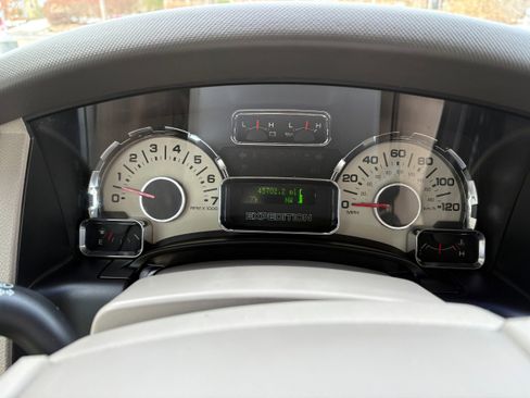 Used 2010 Ford Expedition EL XLT image 43