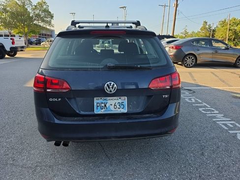 Used 2016 Volkswagen Golf S FWD image 21