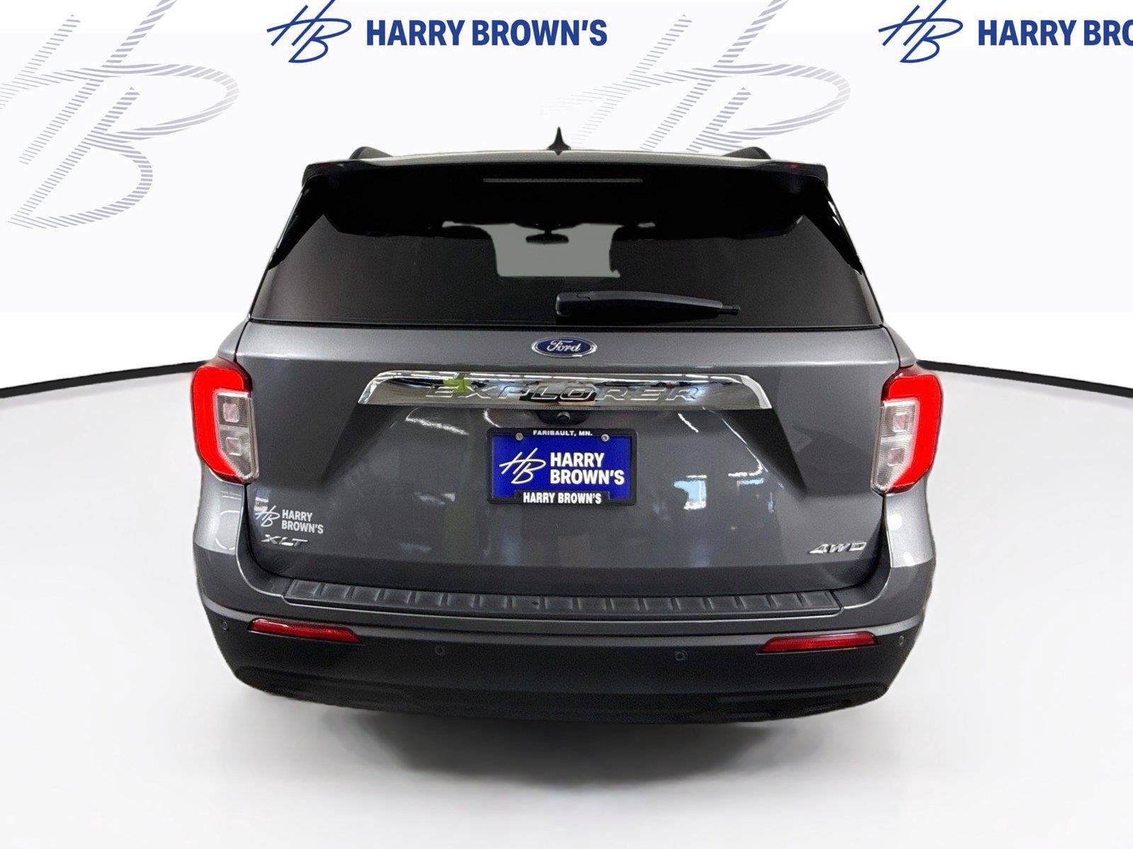 Used 2024 Ford Explorer XLT AWD/4WD image 29