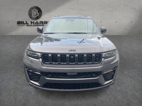 Used 2026 Jeep Grand Cherokee Summit w/ Obsidian Package AWD/4WD image 2
