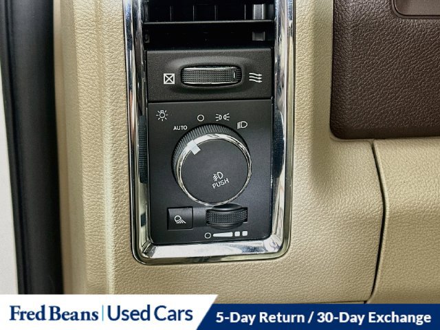 Used 2016 RAM 1500 Laramie w/ Convenience Group AWD/4WD image 14