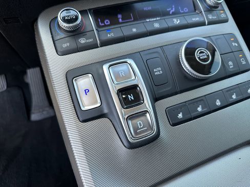 Used 2022 Hyundai Palisade Limited image 15