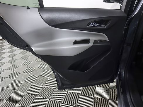 Used 2023 Chevrolet Equinox LT image 21
