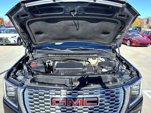 Used 2022 GMC Yukon XL Denali image 25