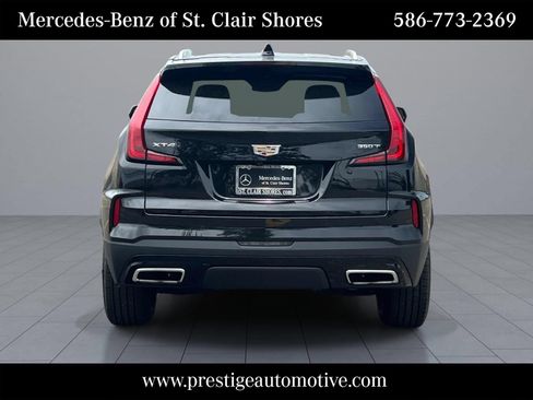 Used 2024 Cadillac XT4 Premium Luxury w/ Cold Weather Package FWD image 5