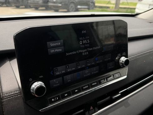 Used 2023 Mitsubishi Outlander SE FWD image 18
