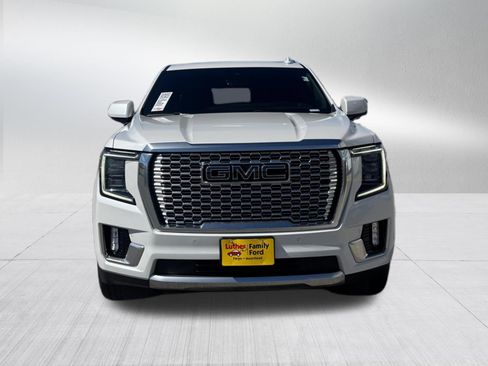 Used 2023 GMC Yukon Denali w/ Denali Reserve Package AWD/4WD image 2