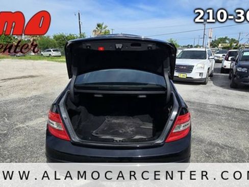 Used 2008 Mercedes-Benz C 300 Sedan image 22