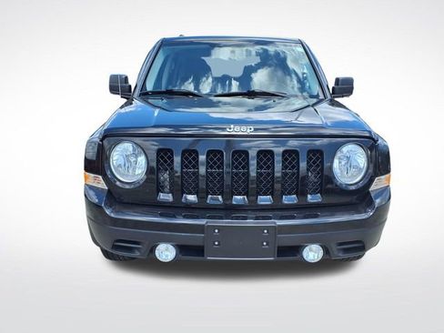 Used 2012 Jeep Patriot Latitude FWD image 13