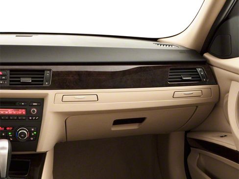 Used 2010 BMW 328i Sedan RWD image 19