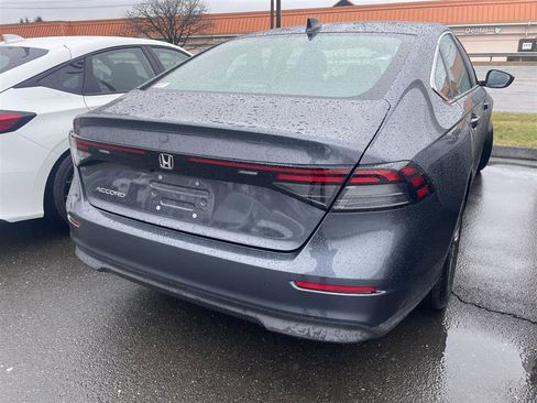 Used 2023 Honda Accord EX image 6