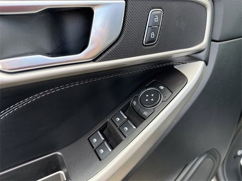 Certified 2023 Ford Explorer XLT w/ Equipment Group 202A image 21