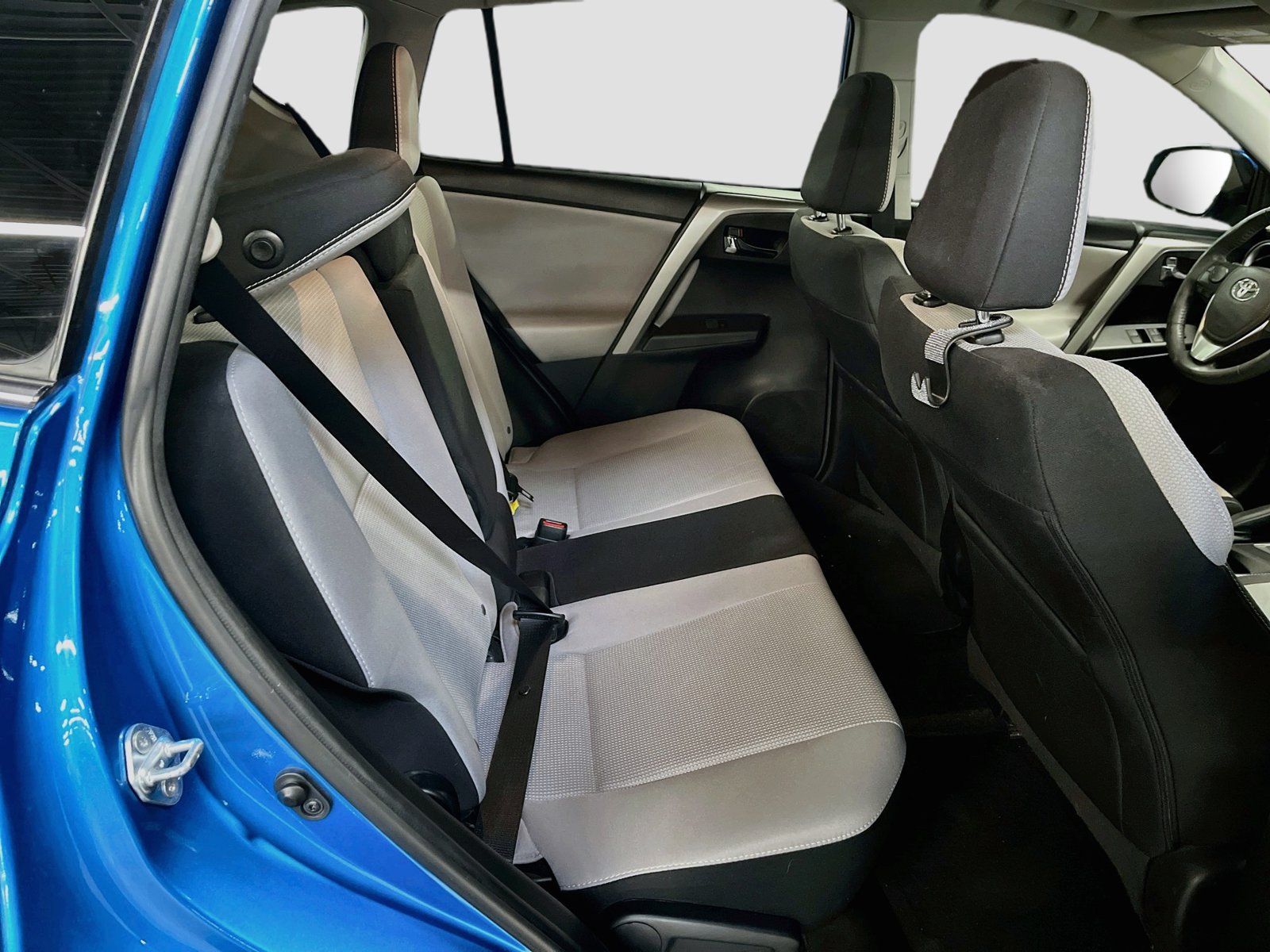 Used 2017 Toyota RAV4 XLE FWD image 26