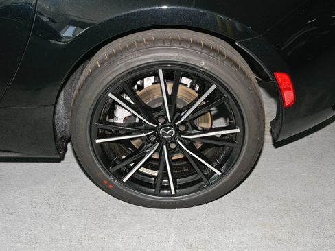 New 2026 MAZDA MX-5 Miata RF Grand Touring RWD image 32