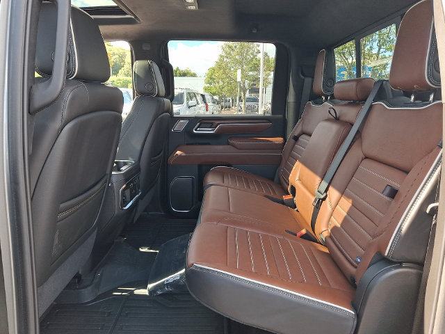 Used 2025 GMC Sierra 2500 Denali Ultimate AWD/4WD image 20