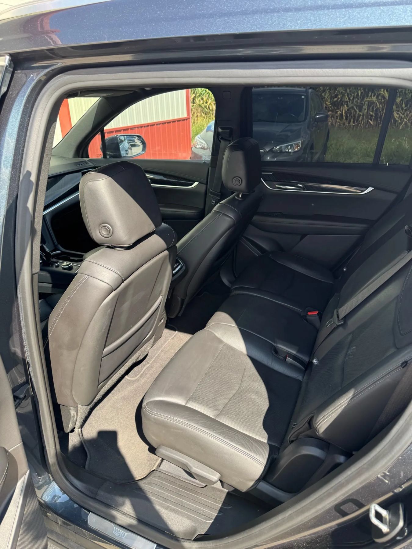 Used 2020 Cadillac XT6 Premium Luxury FWD image 17