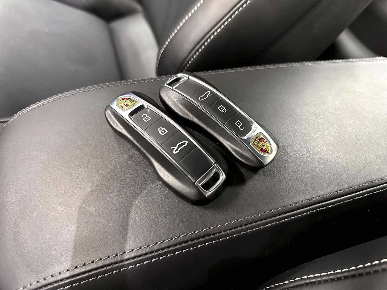 Used 2021 Porsche 911 Turbo S AWD/4WD image 37
