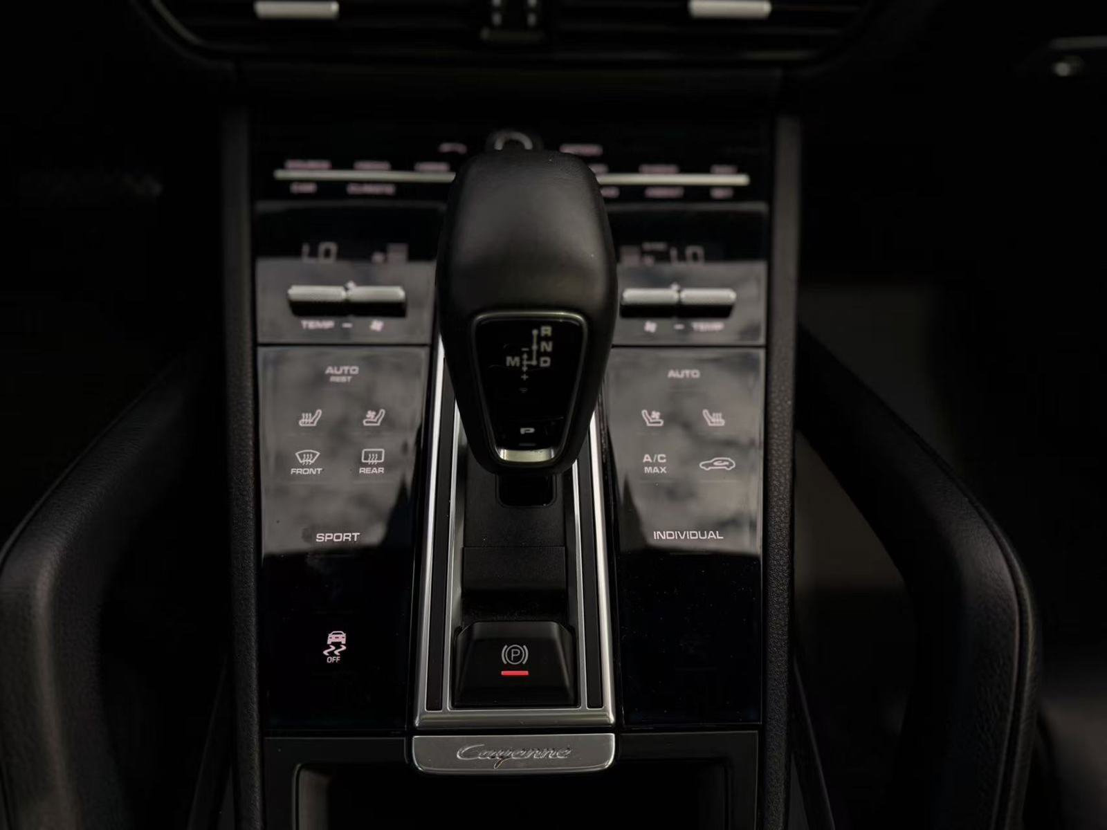 Used 2019 Porsche Cayenne AWD/4WD image 13