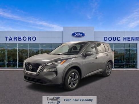 Used 2025 Nissan Rogue SV AWD/4WD image 1