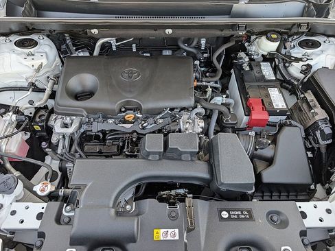 Used 2022 Toyota RAV4 XLE image 16